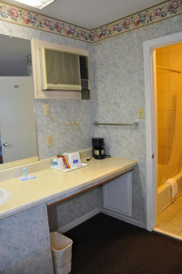 Merrimac Inn & Suites Williamsburg Kültér fotó
